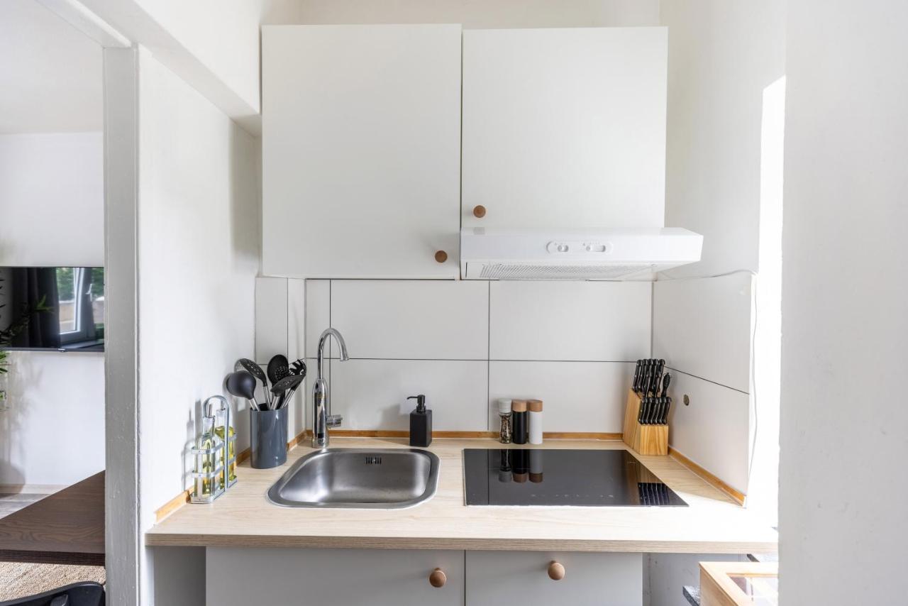 Appartamento Perfekt Fuer 2! Wifi/ Netflix Duisburgo Esterno foto