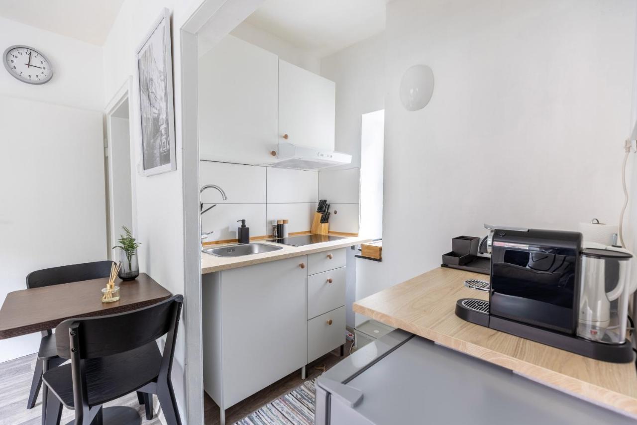 Appartamento Perfekt Fuer 2! Wifi/ Netflix Duisburgo Esterno foto
